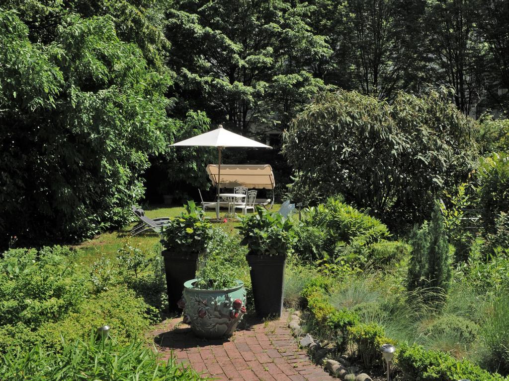 Villa Viktoria Düsseldorf Exterior foto